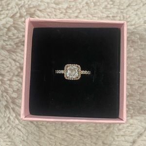 Pandora Square Sparkle Halo Ring rose gold